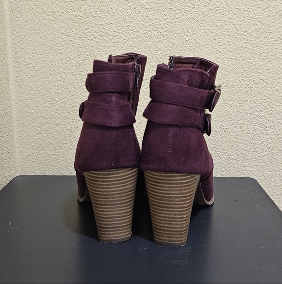 Womens boots - Picture 3 of 6